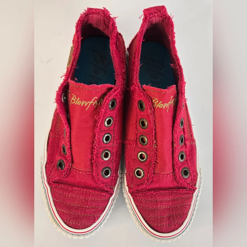 Blowfish Malibu Women's Play Sneaker,‎ Solid Red, Size 7 US - Picture 8 of 10